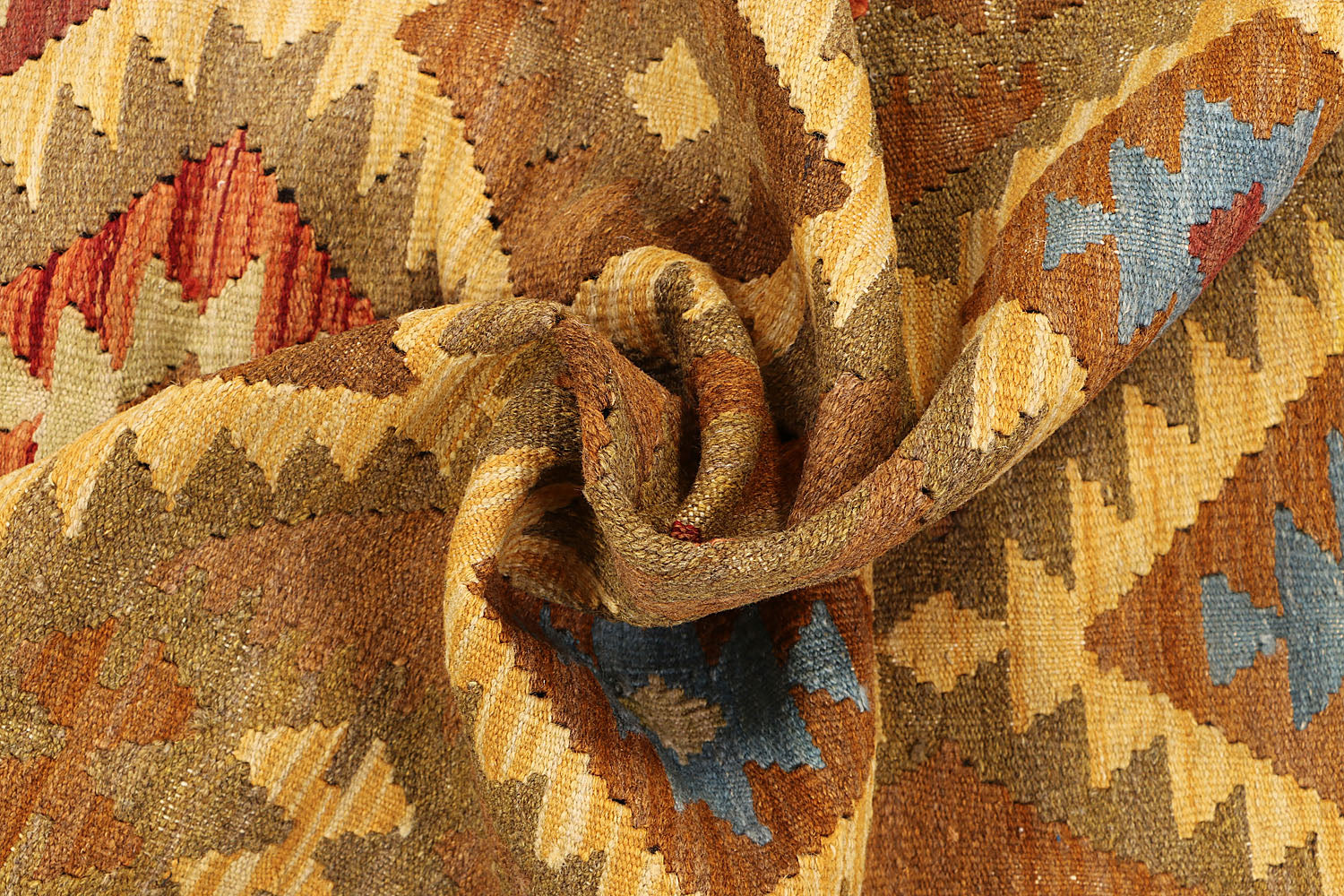 VEGGIE DYE KILIMS