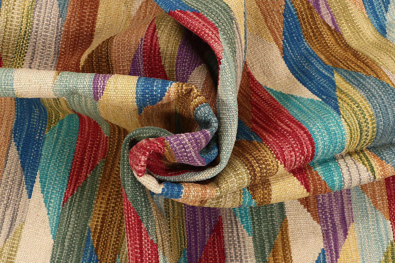 VEGGIE DYE KILIMS