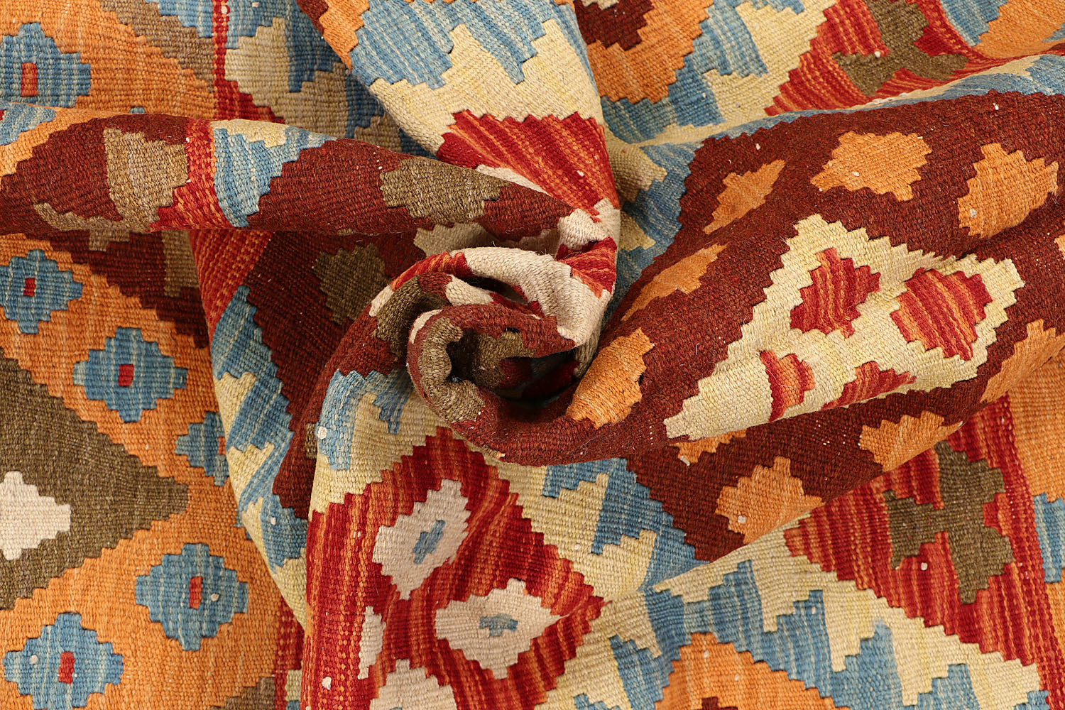 VEGGIE DYE KILIMS