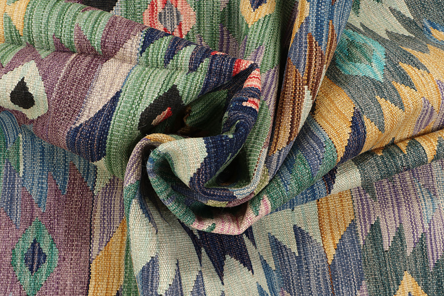VEGGIE DYE KILIMS