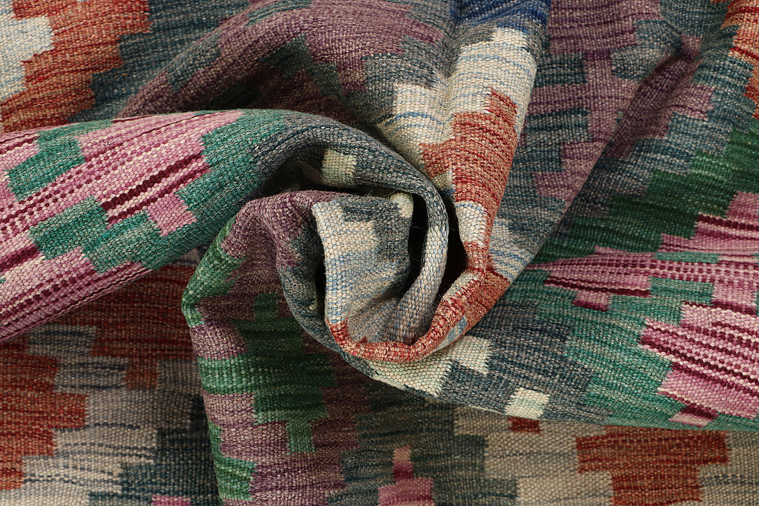 VEGGIE DYE KILIMS