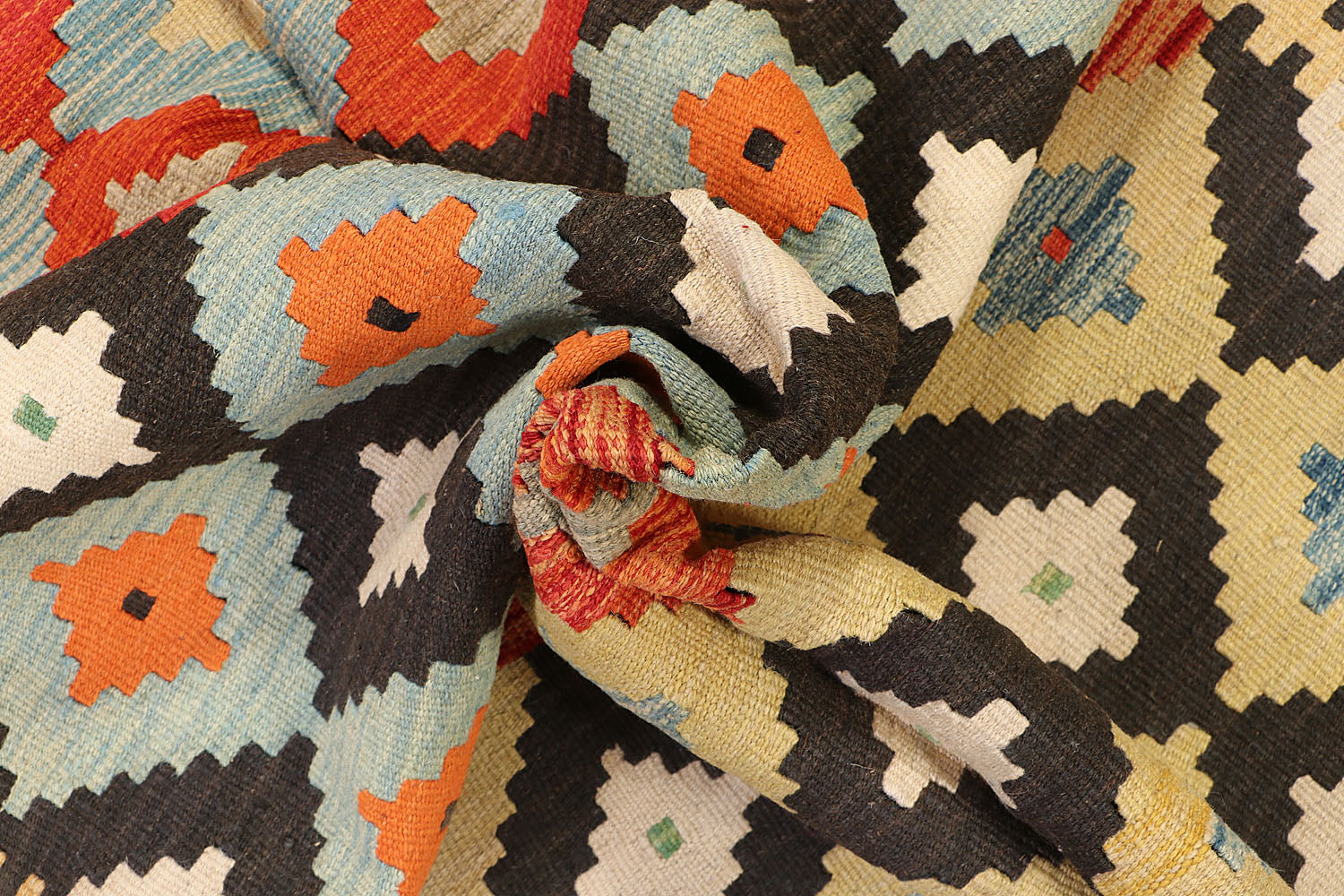 VEGGIE DYE KILIMS