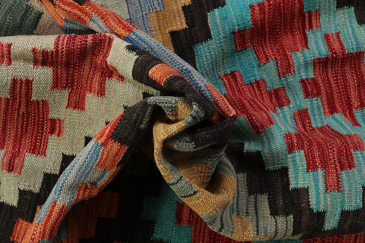 VEGGIE DYE KILIMS