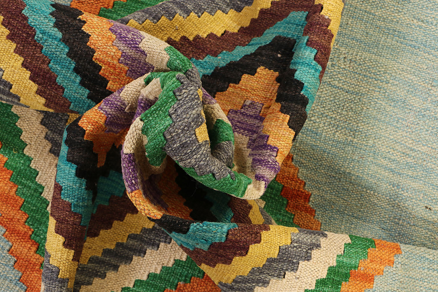 VEGGIE DYE KILIMS