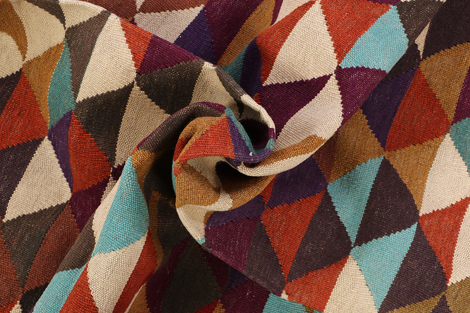 VEGGIE DYE KILIMS