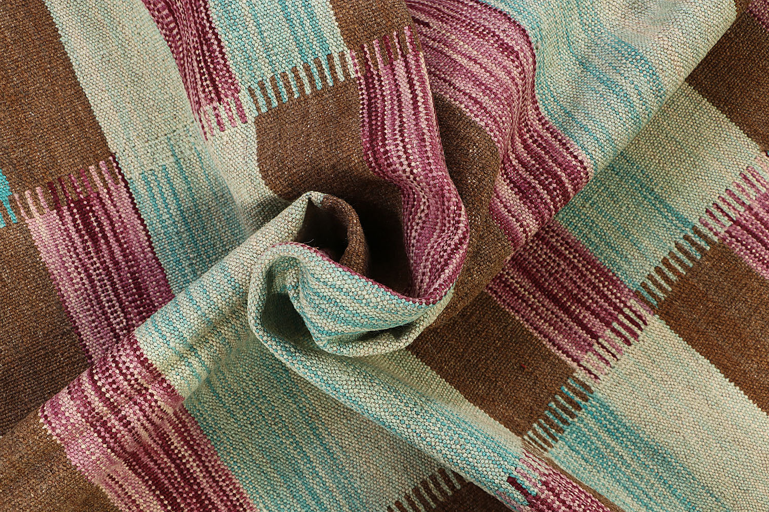 VEGGIE DYE KILIMS