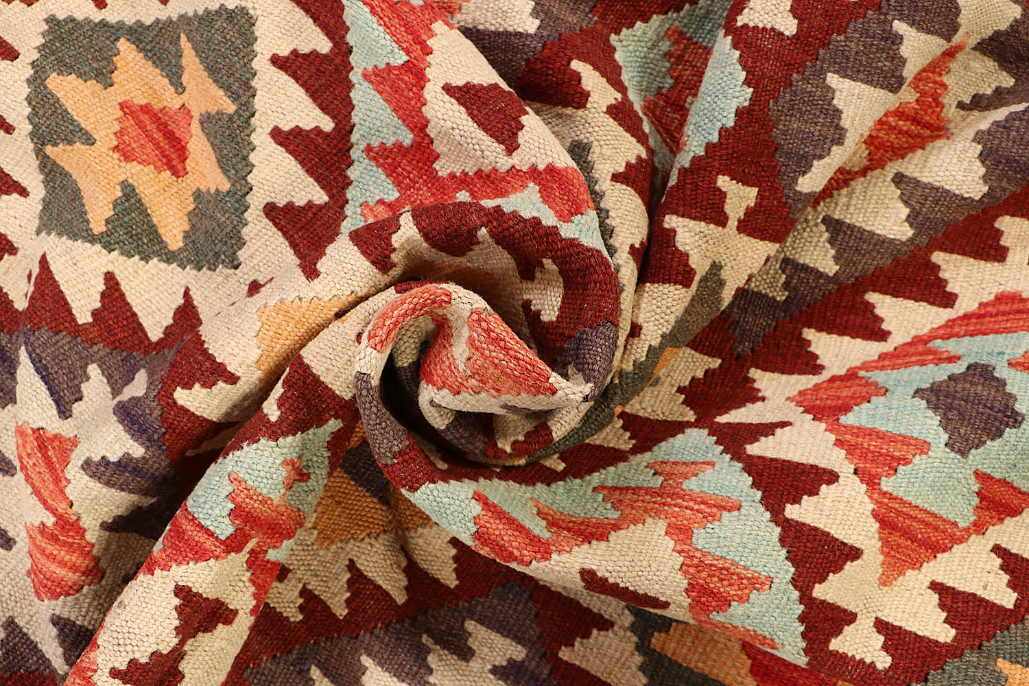 VEGGIE DYE KILIMS