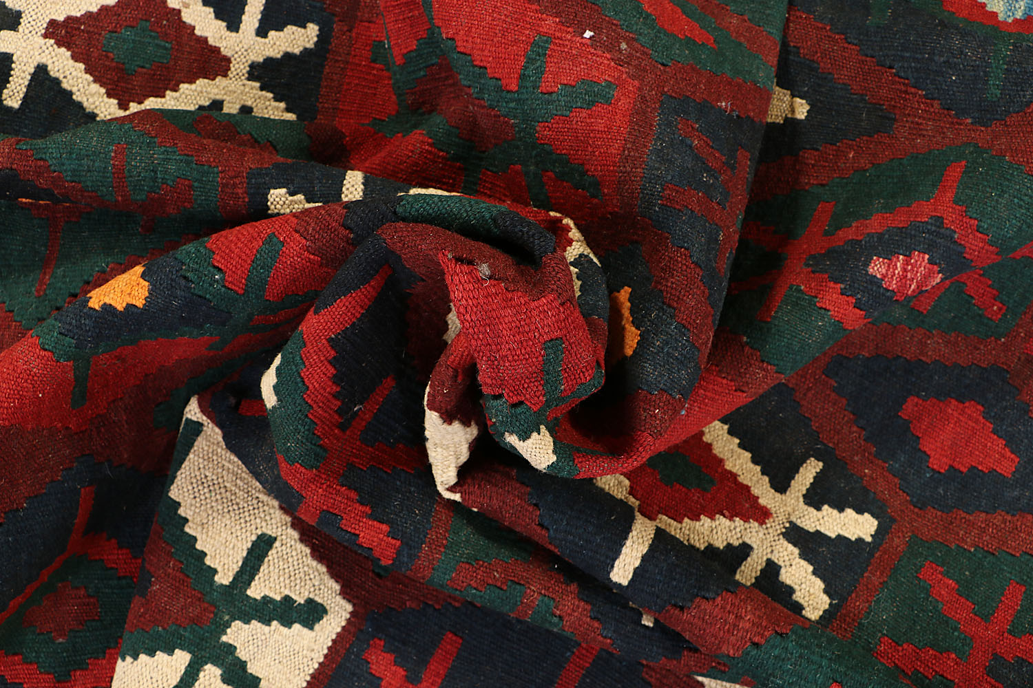 VEGGIE DYE KILIMS