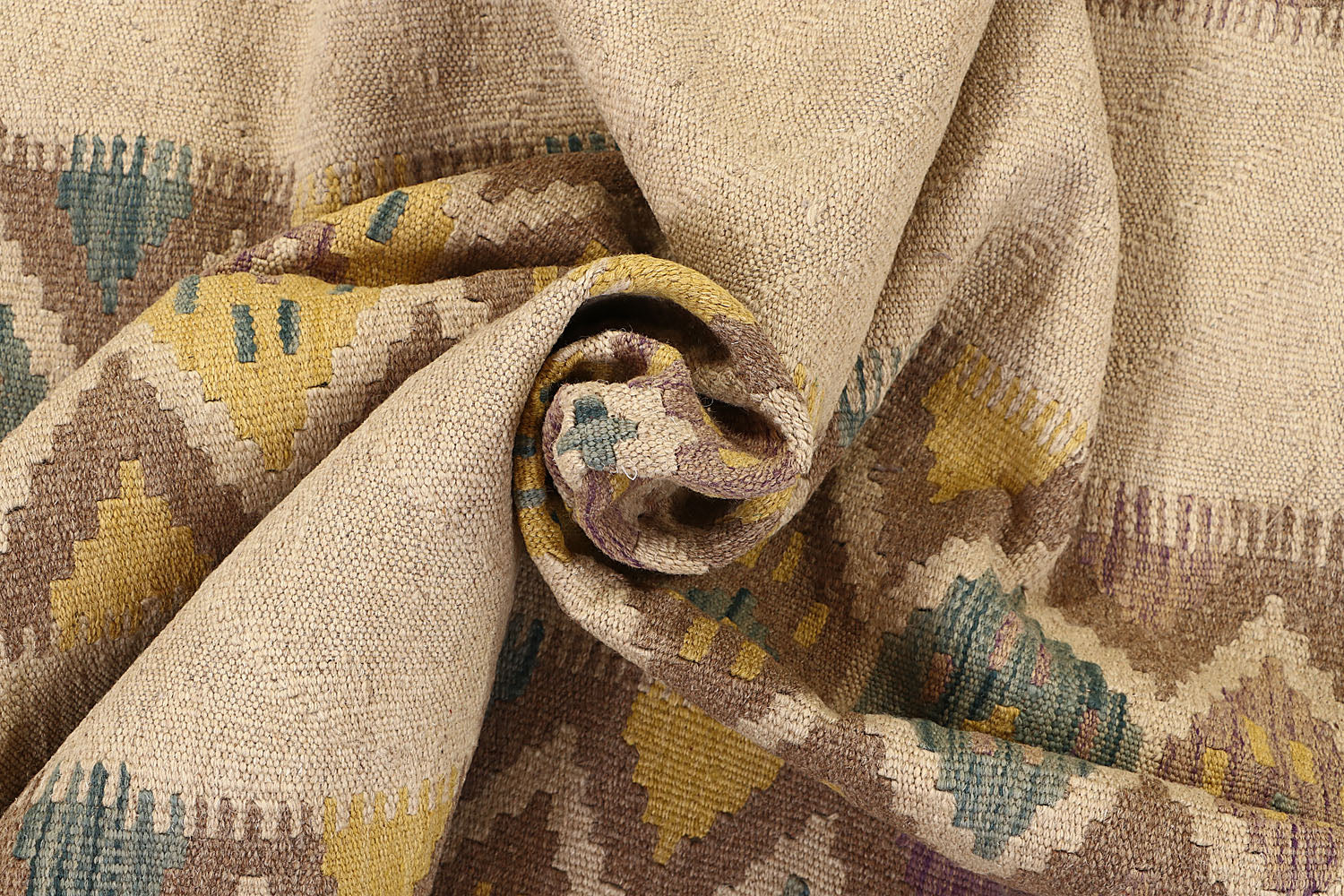 VEGGIE DYE KILIMS