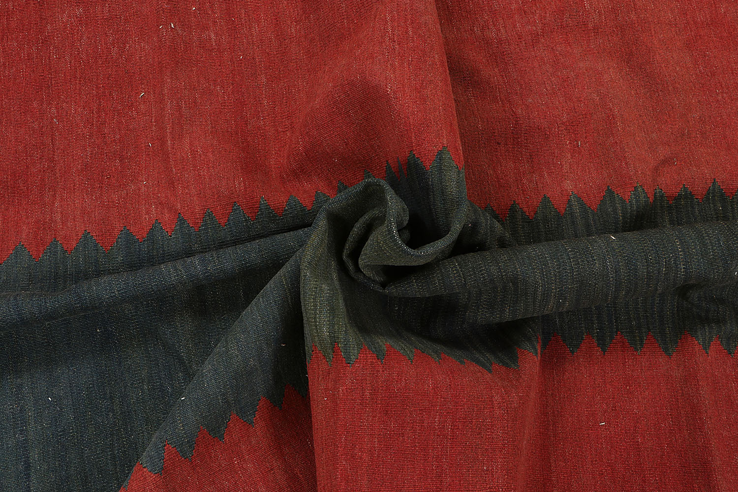 VEGGIE DYE KILIMS
