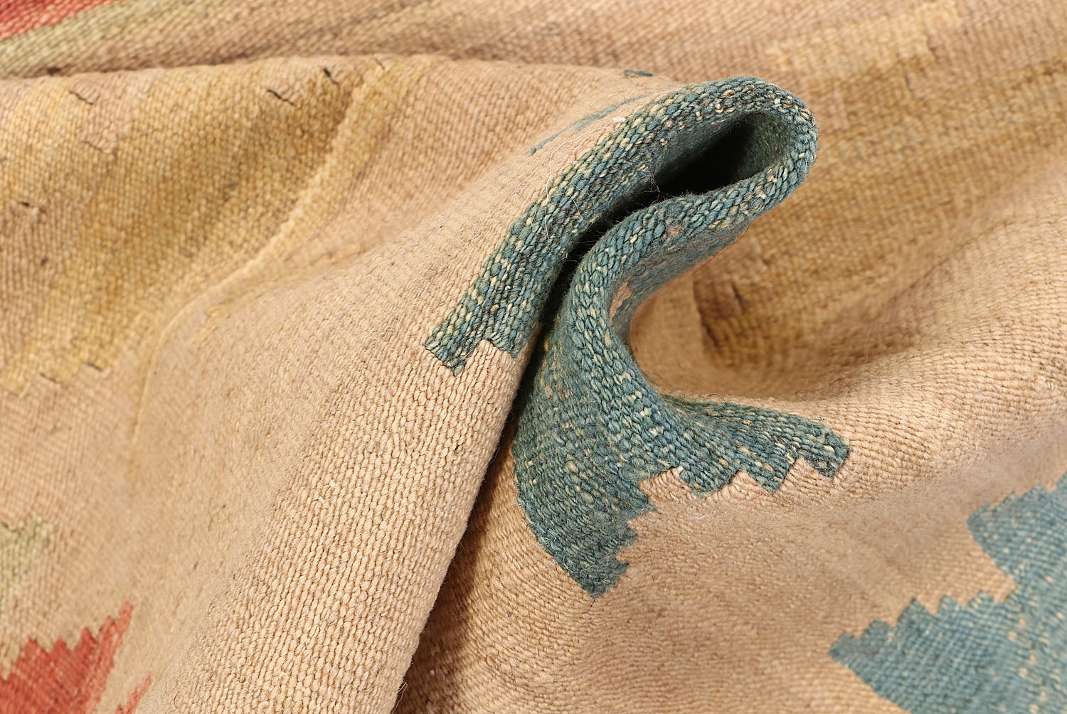 VEGGIE DYE KILIMS