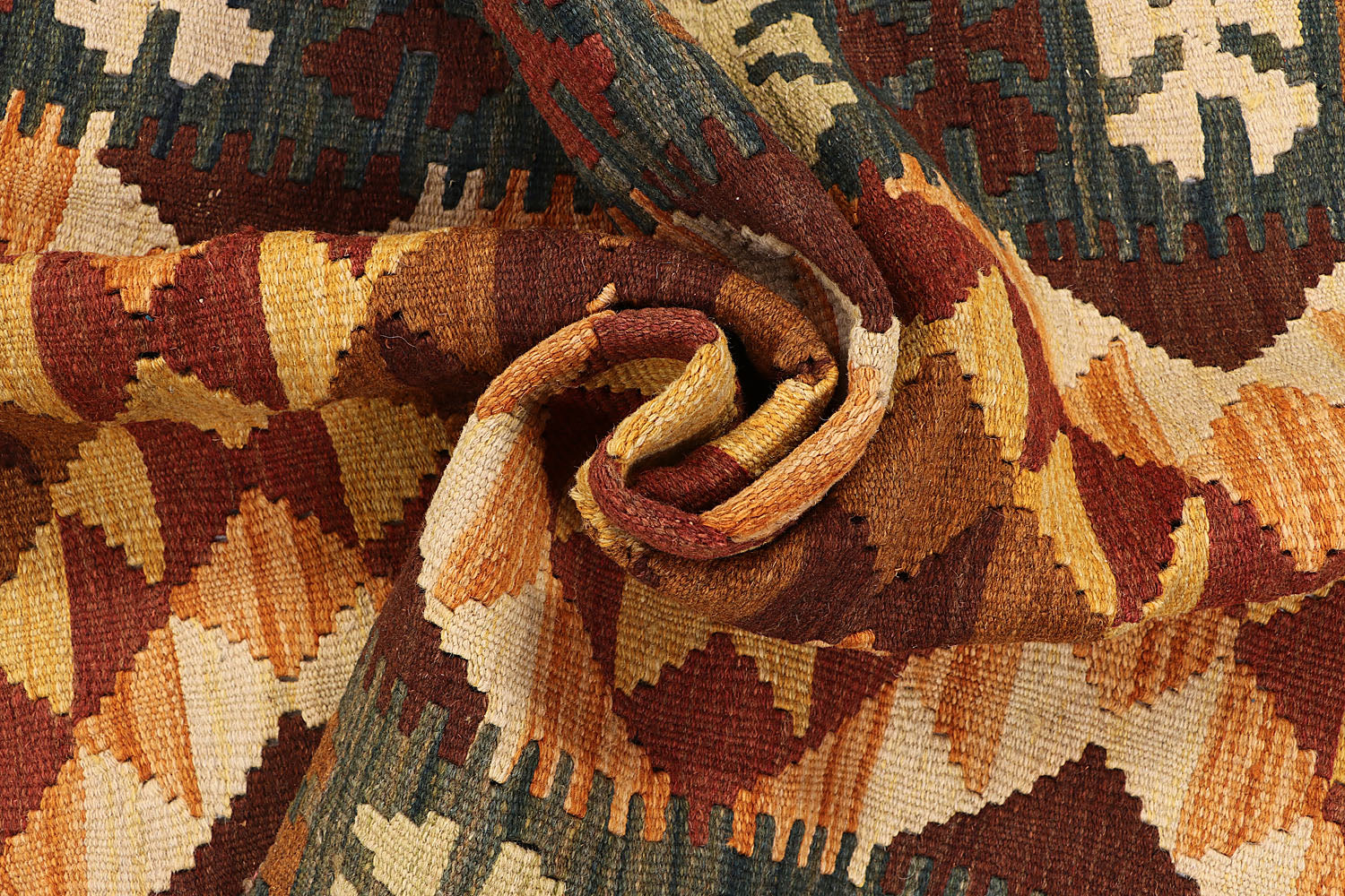 VEGGIE DYE KILIMS