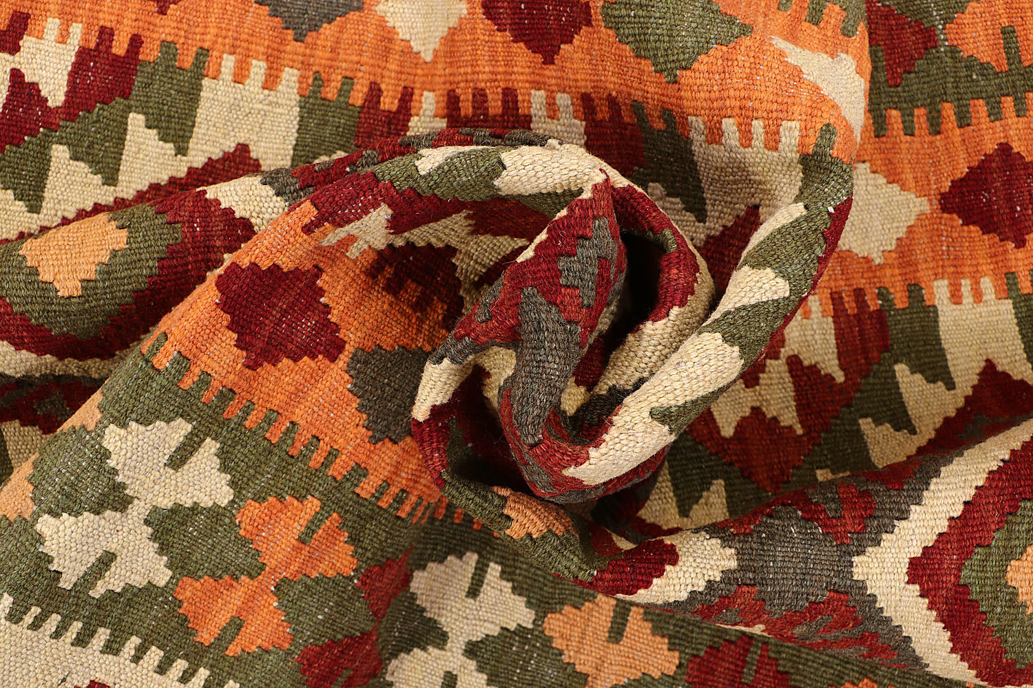 VEGGIE DYE KILIMS