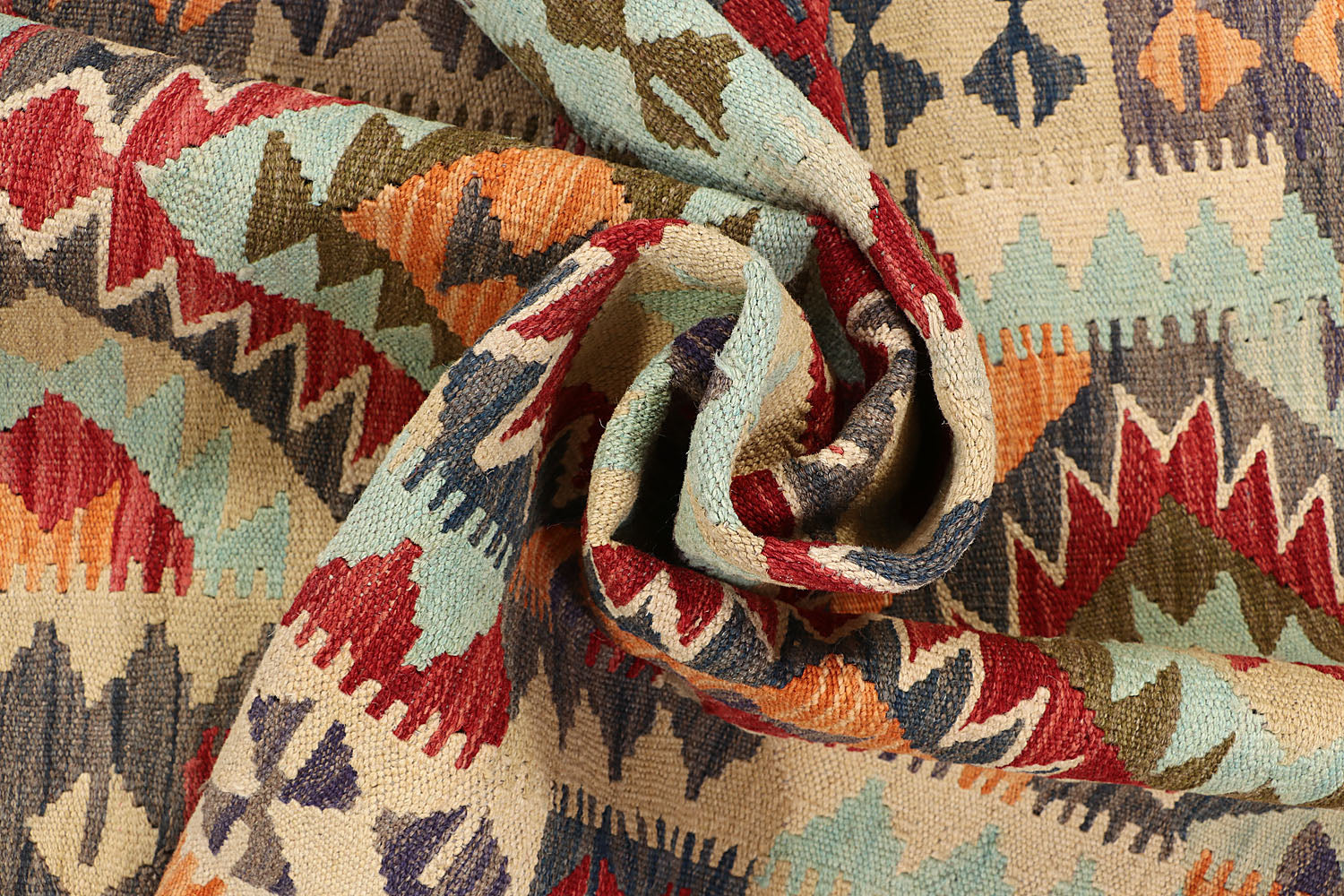 VEGGIE DYE KILIMS