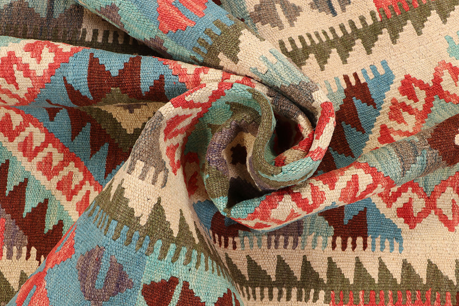 VEGGIE DYE KILIMS