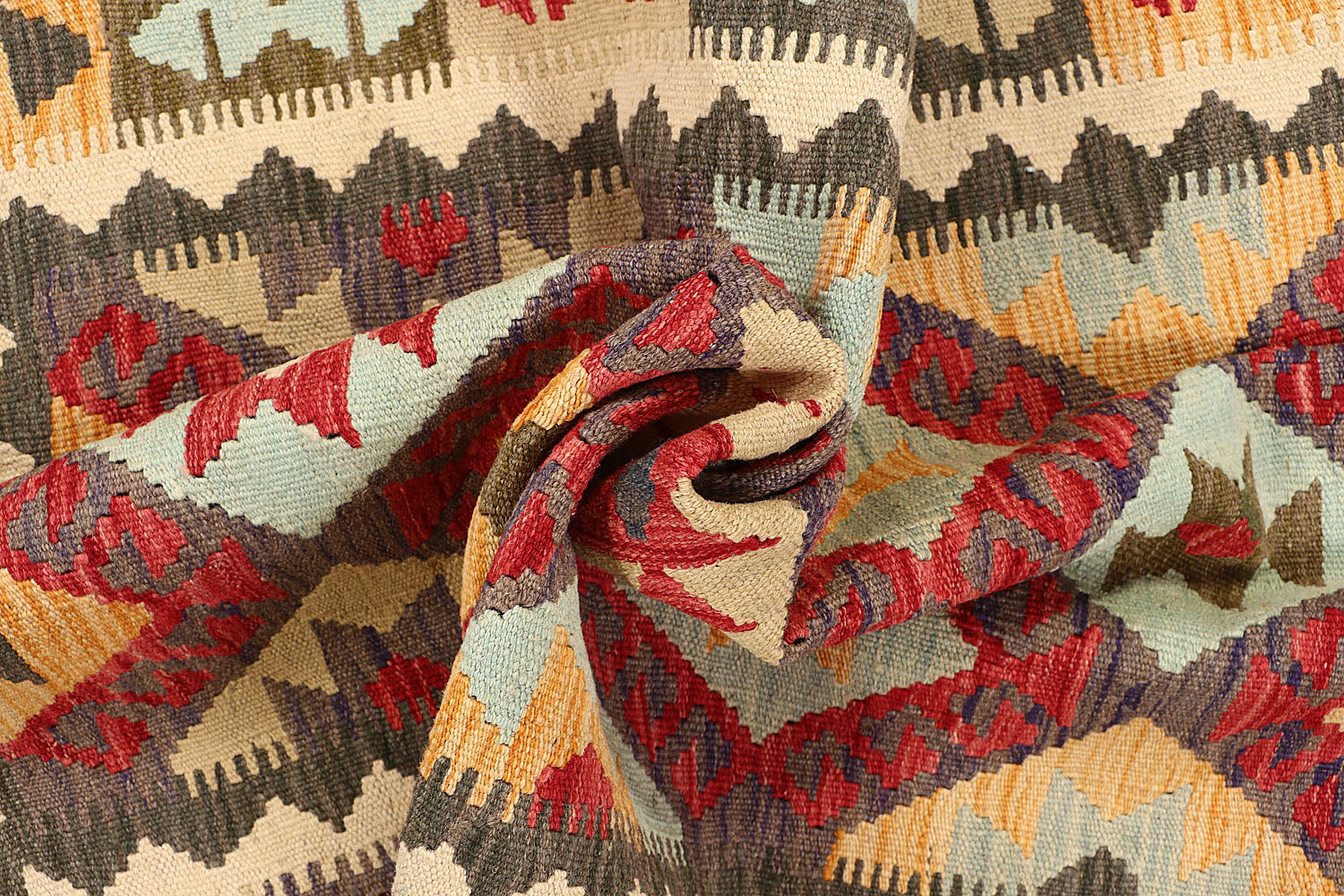 VEGGIE DYE KILIMS