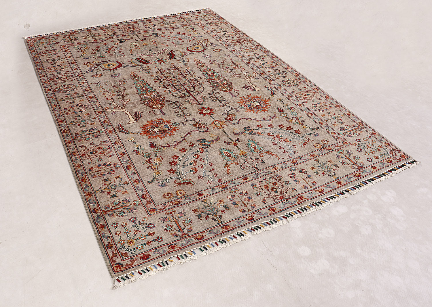 Sultani Persian Hand Knotted Wool Rug Gray 5'6" x 8'