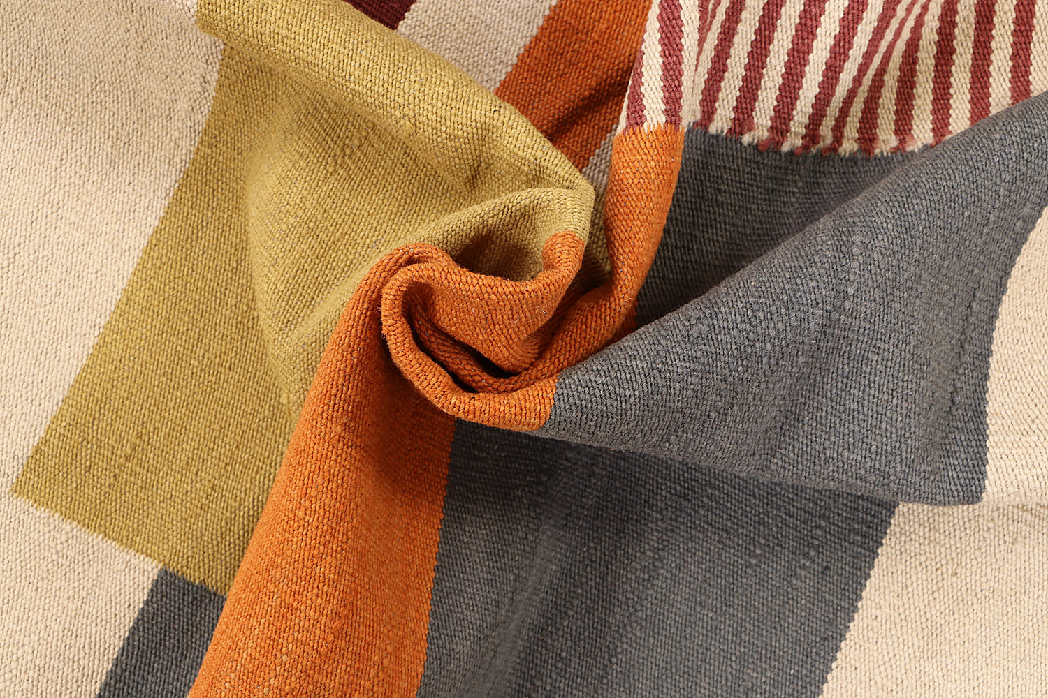 MODERN KILIMS