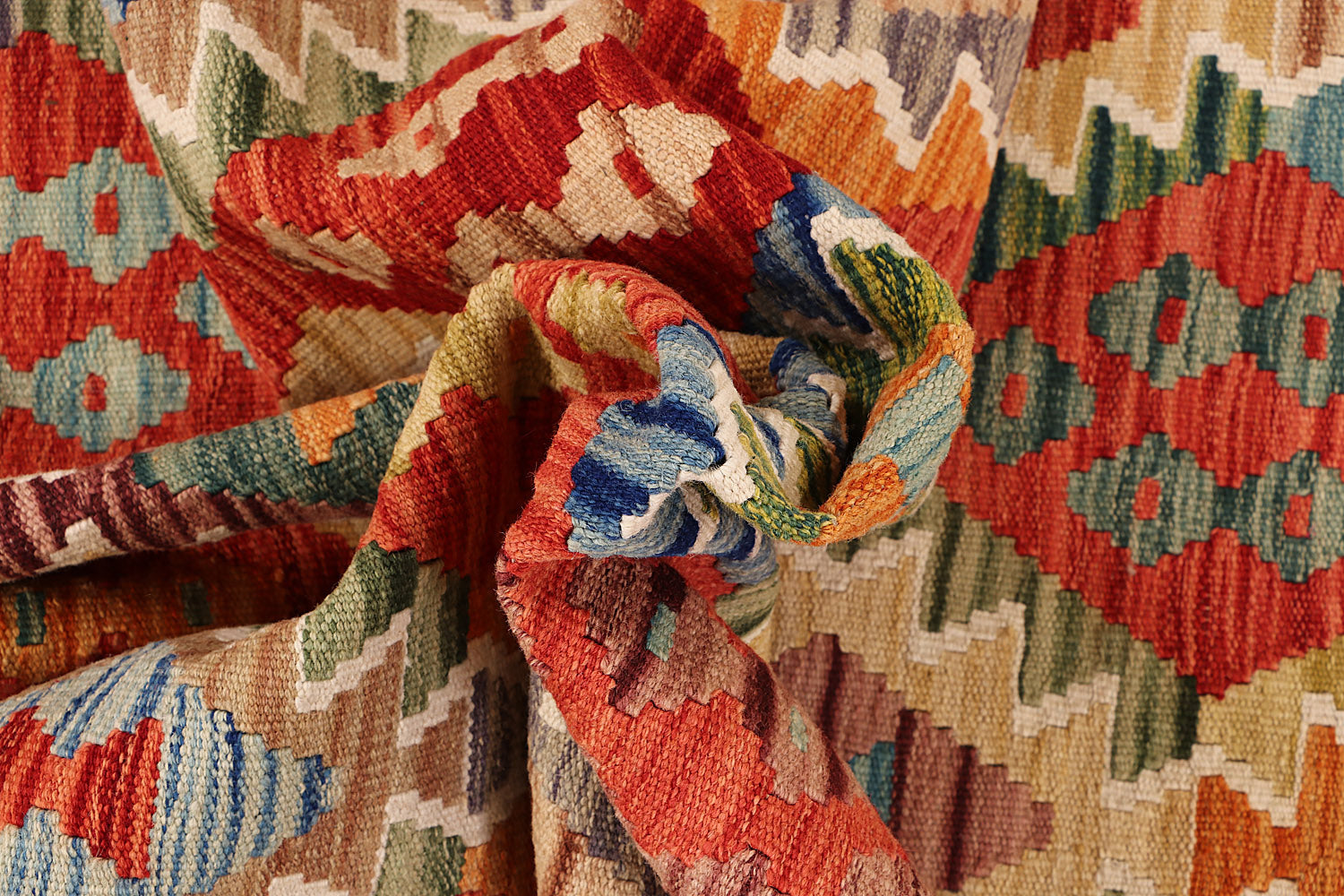 VEGGIE DYE KILIMS