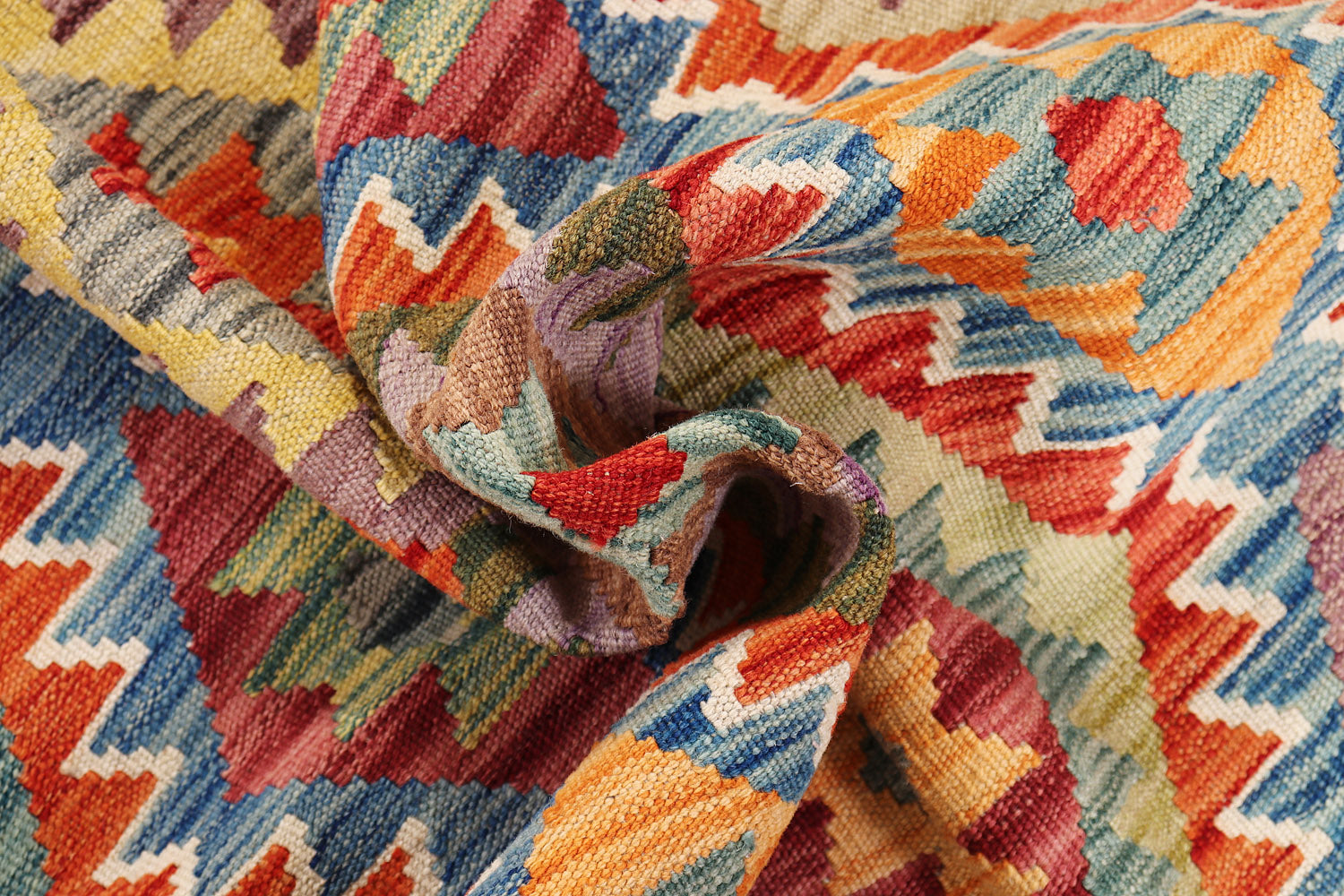 VEGGIE DYE KILIMS