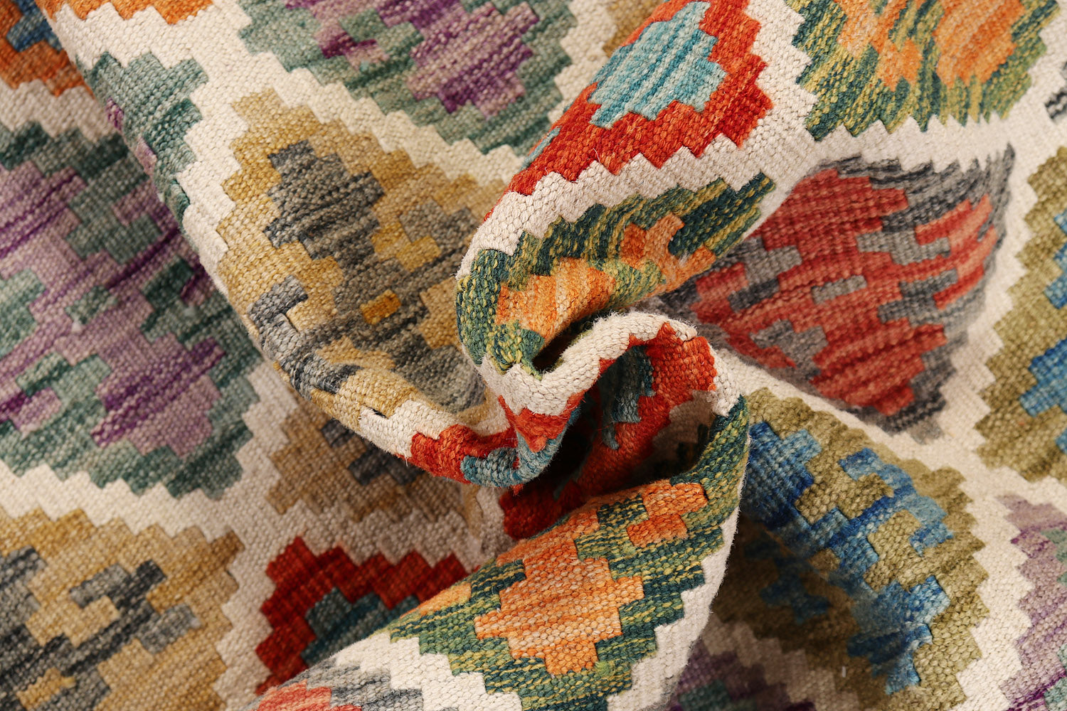VEGGIE DYE KILIMS