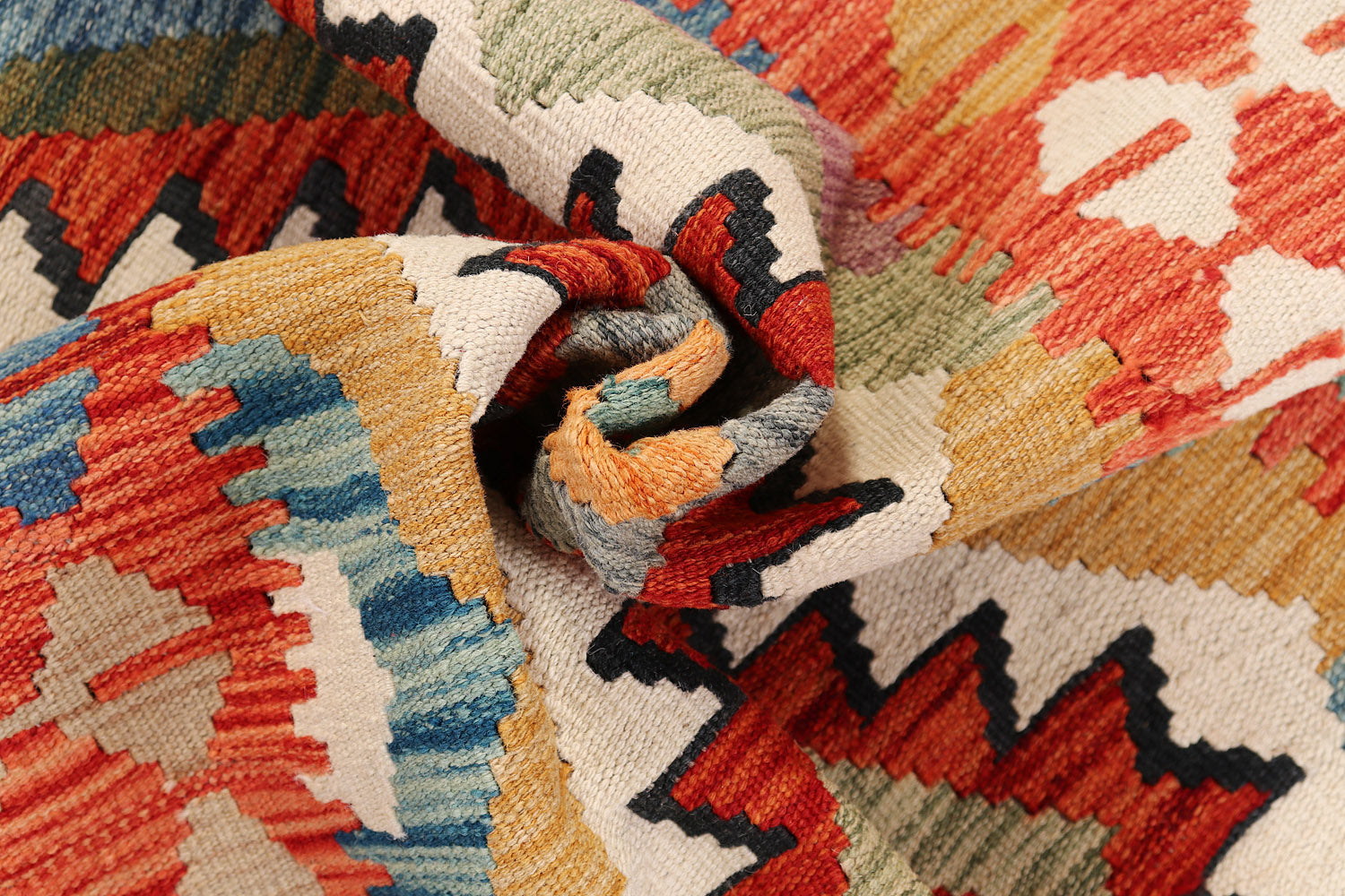 VEGGIE DYE KILIMS