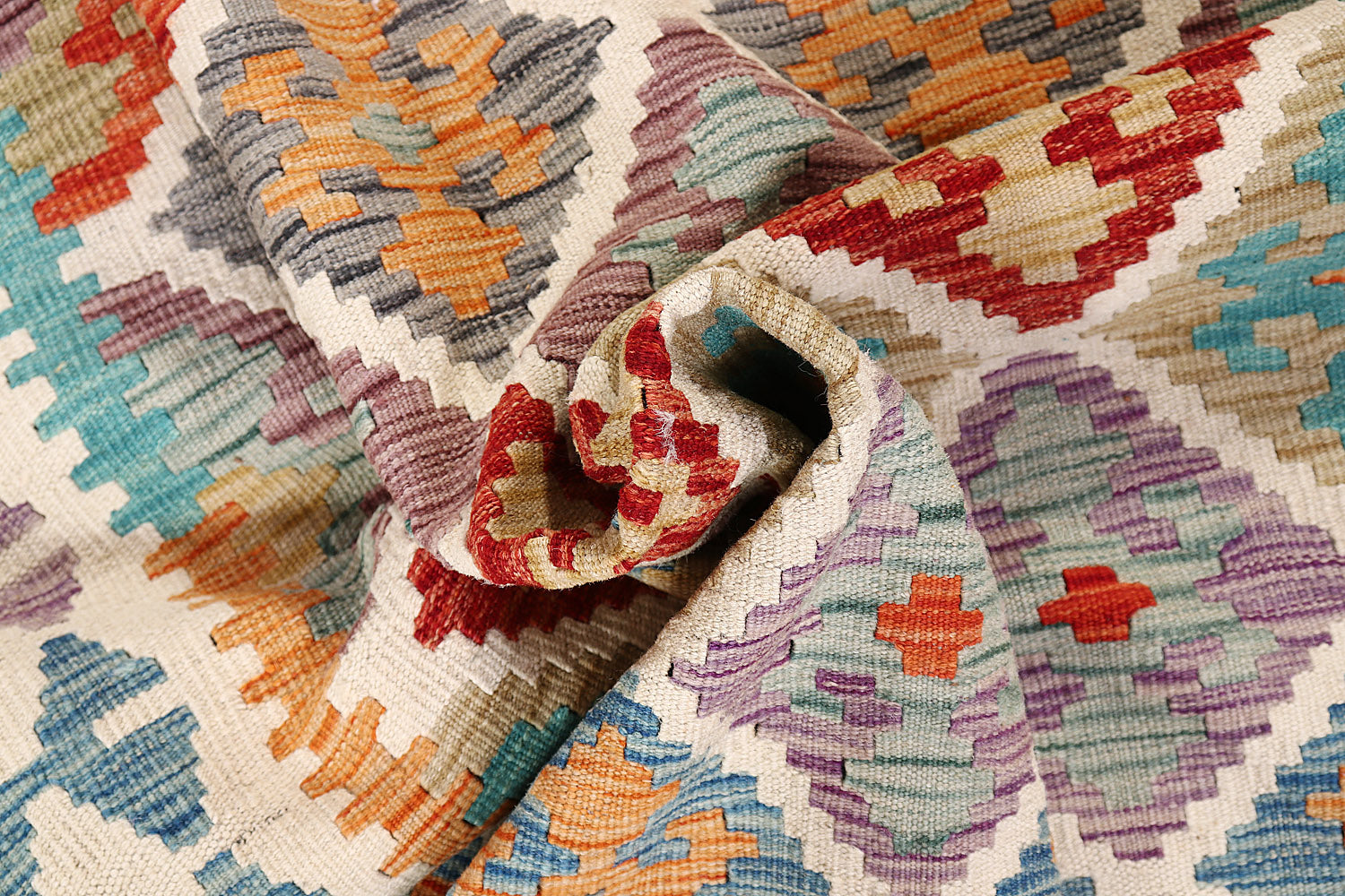 VEGGIE DYE KILIMS