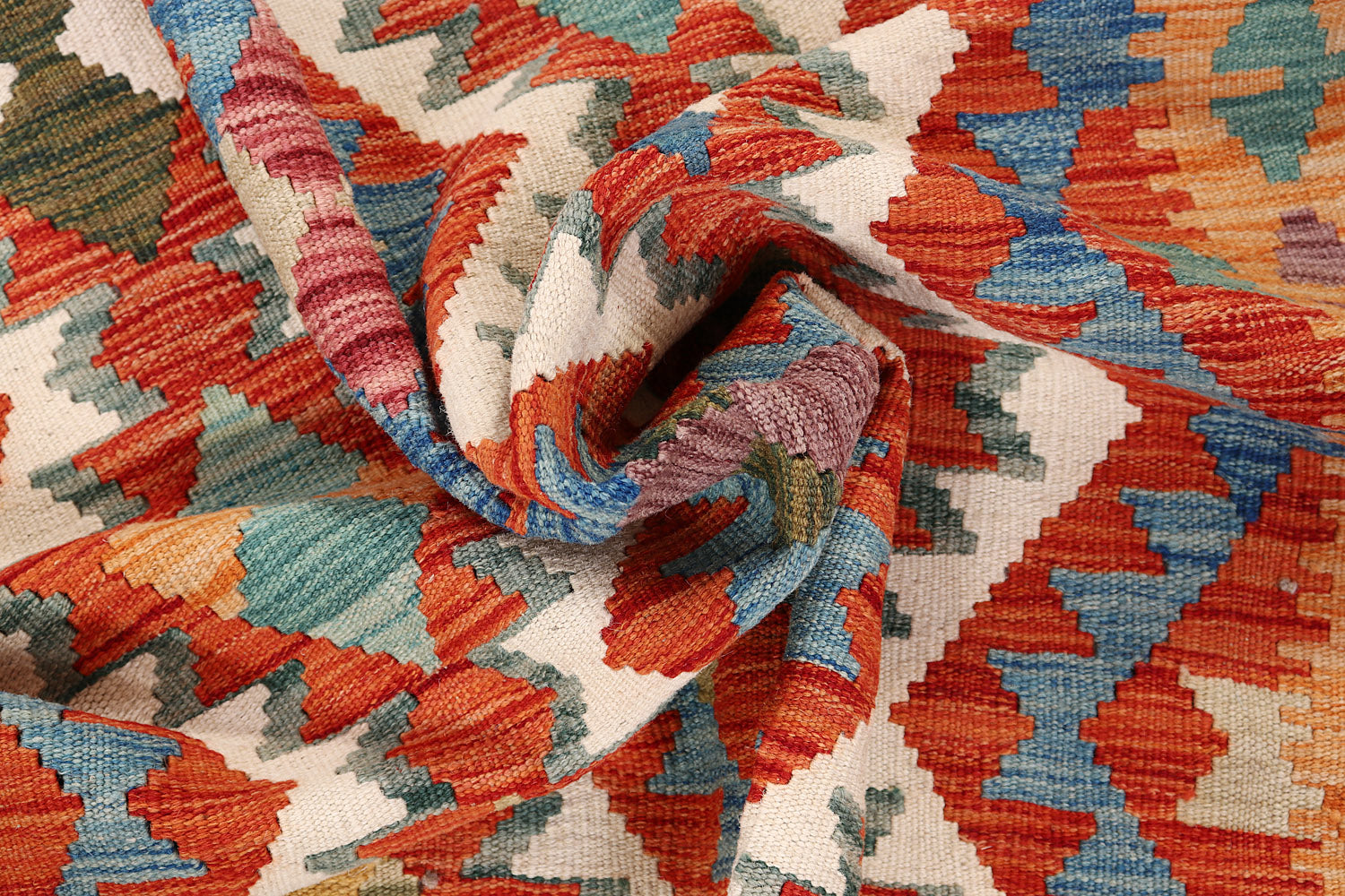 VEGGIE DYE KILIMS