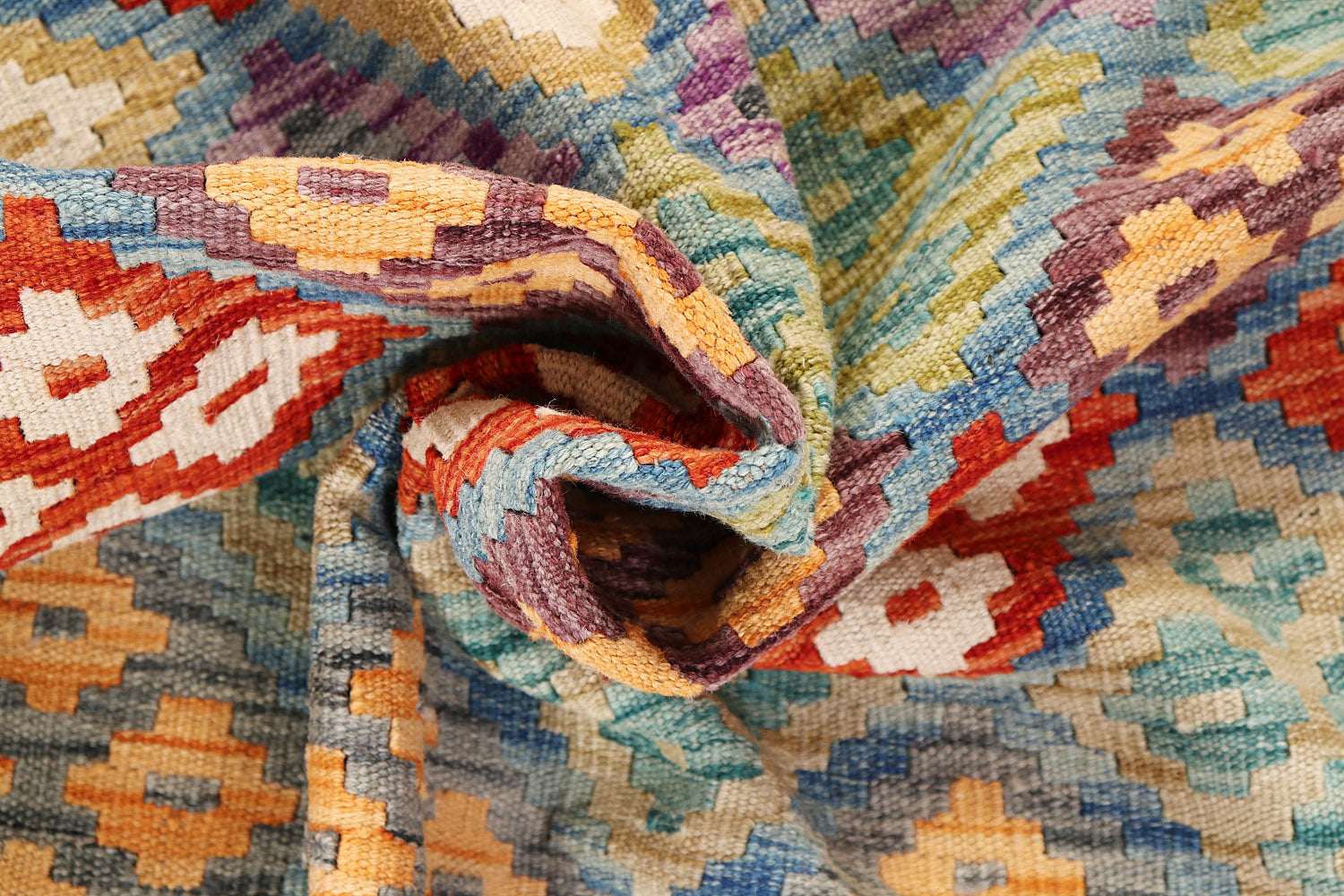 VEGGIE DYE KILIMS