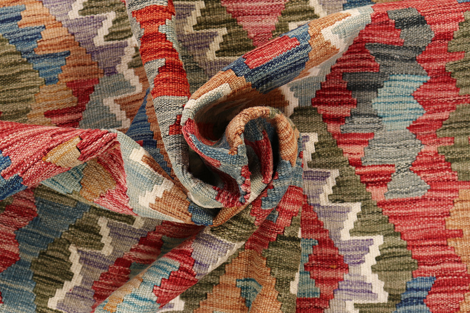 VEGGIE DYE KILIMS