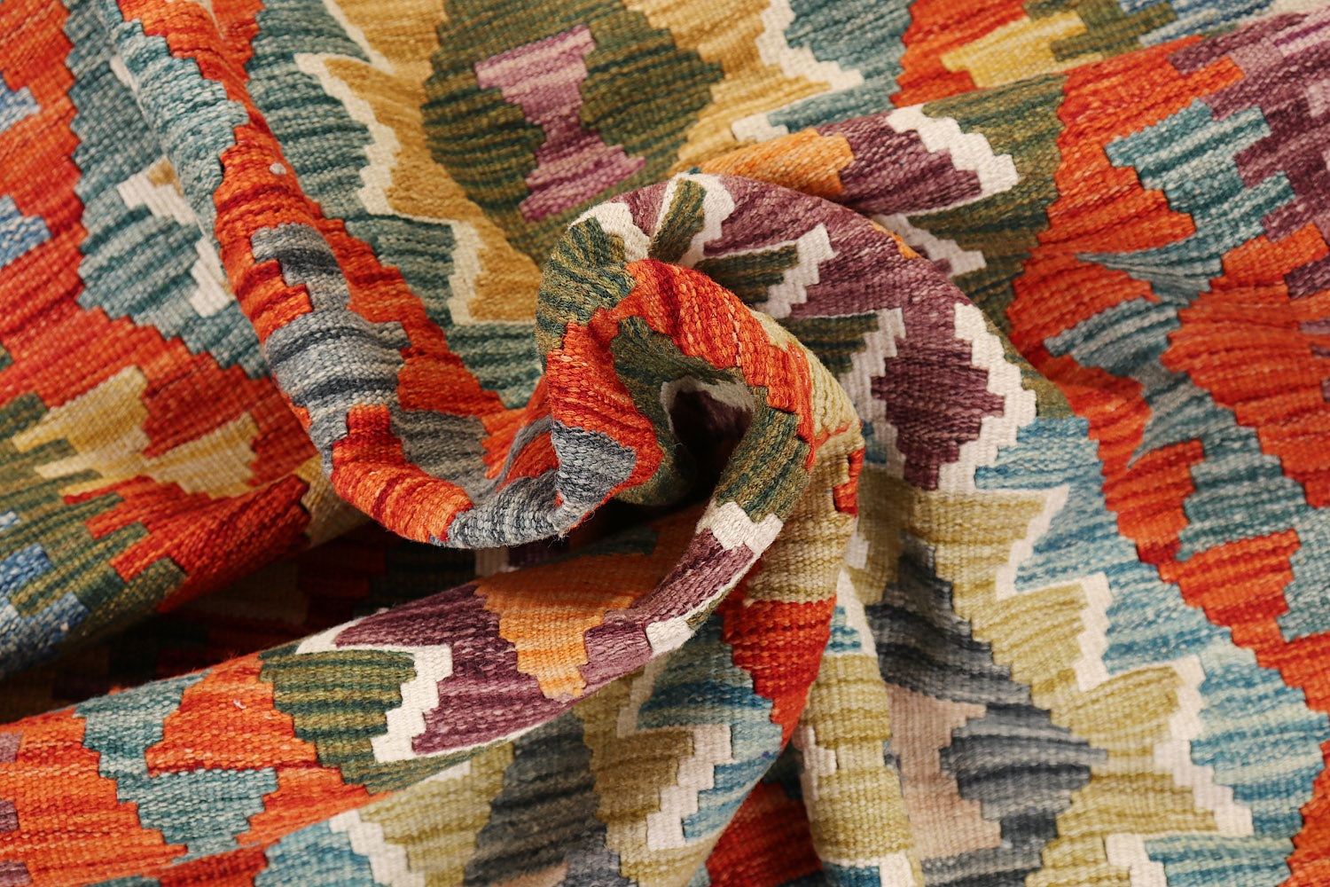 VEGGIE DYE KILIMS
