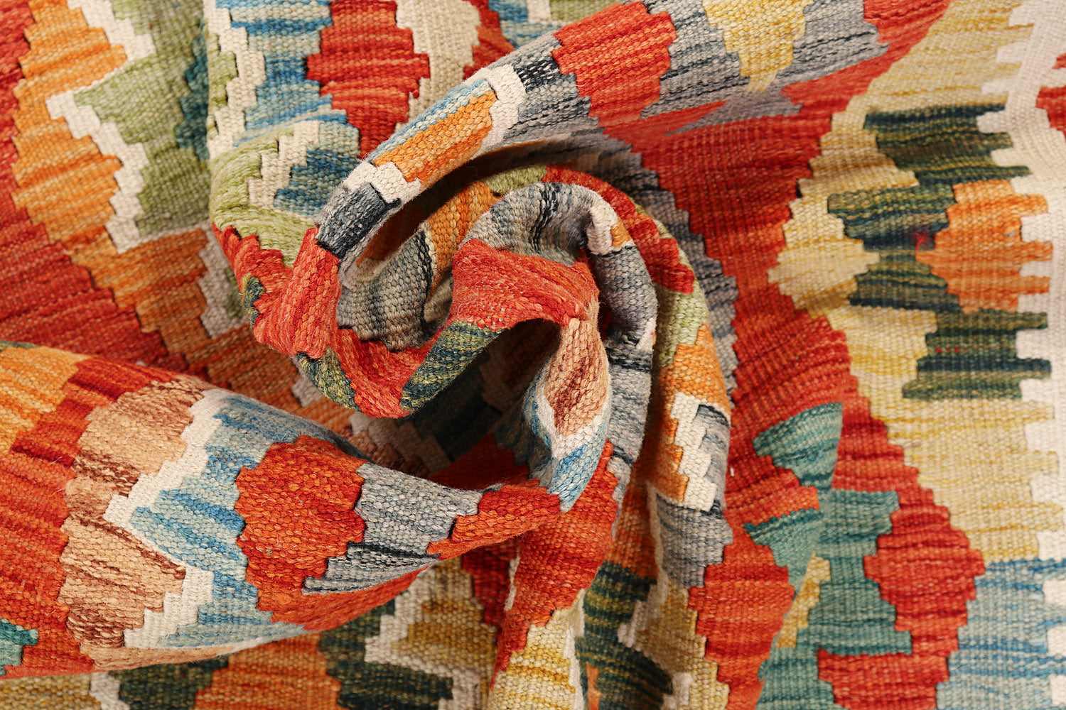 VEGGIE DYE KILIMS