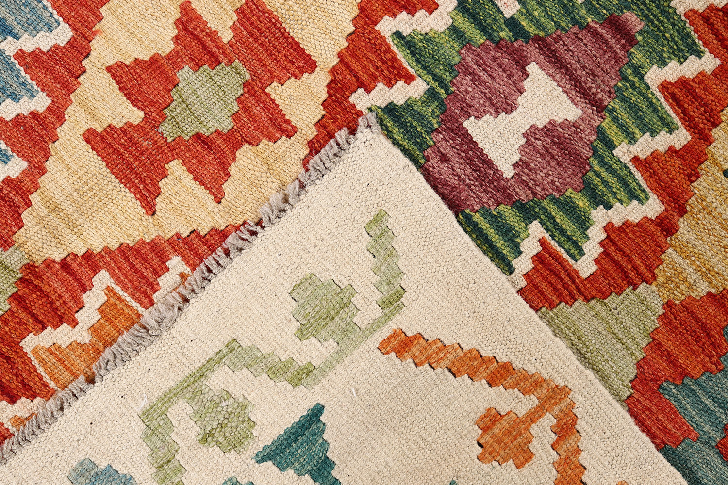 VEGGIE DYE KILIMS