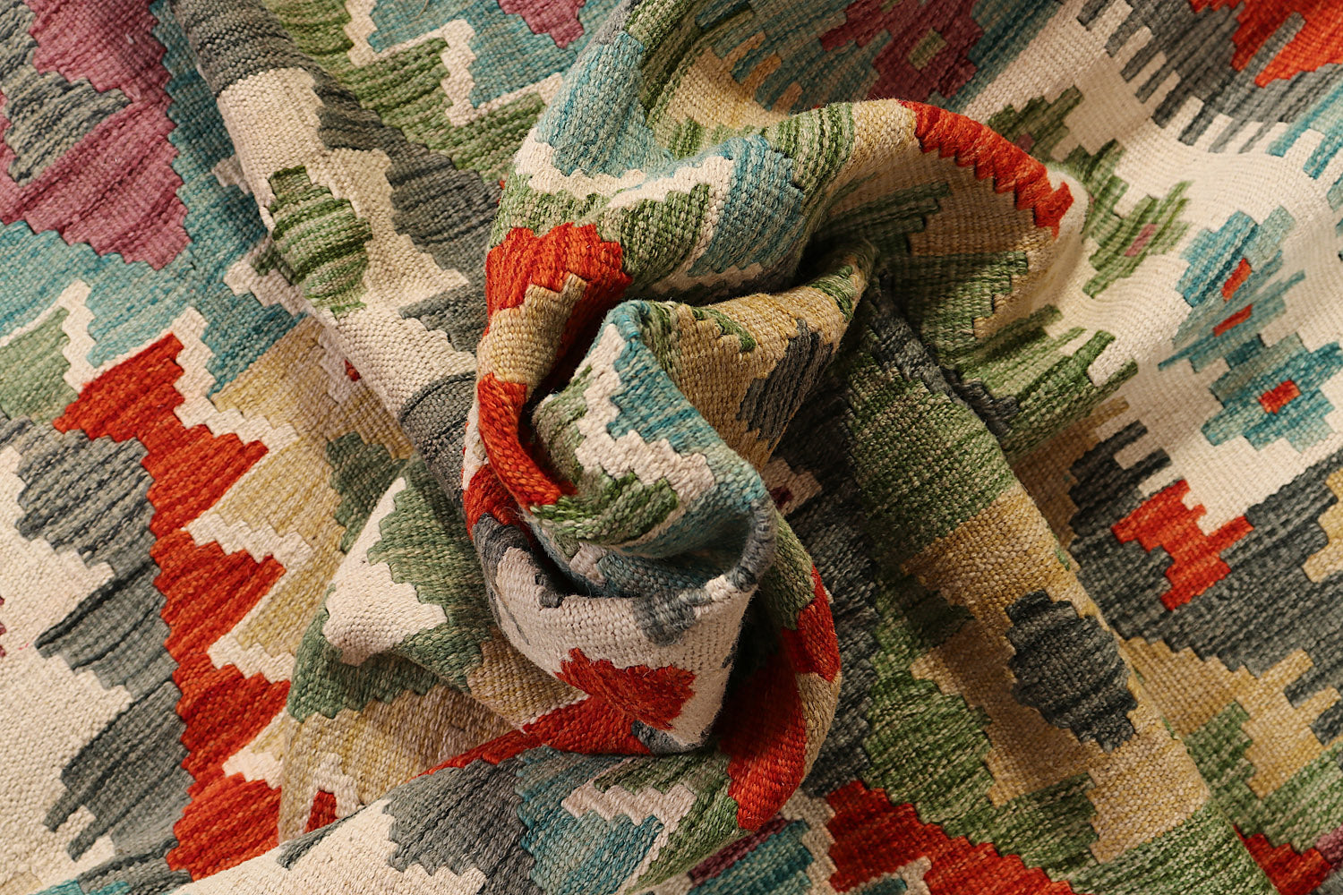 VEGGIE DYE KILIMS