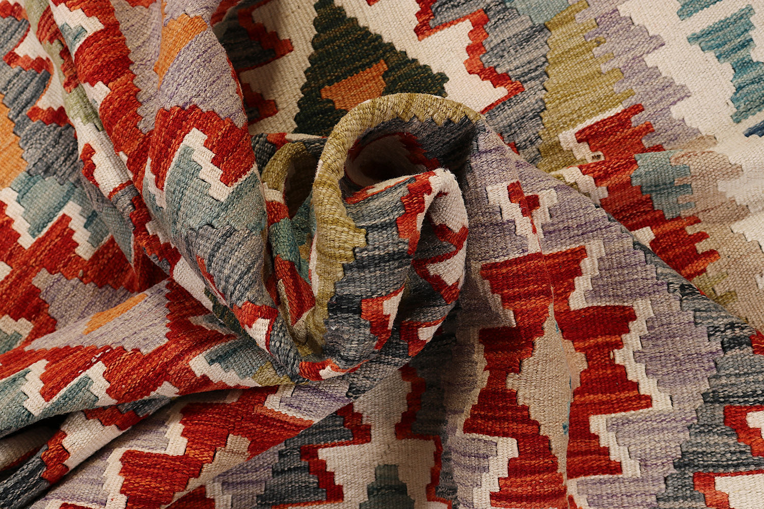 VEGGIE DYE KILIMS