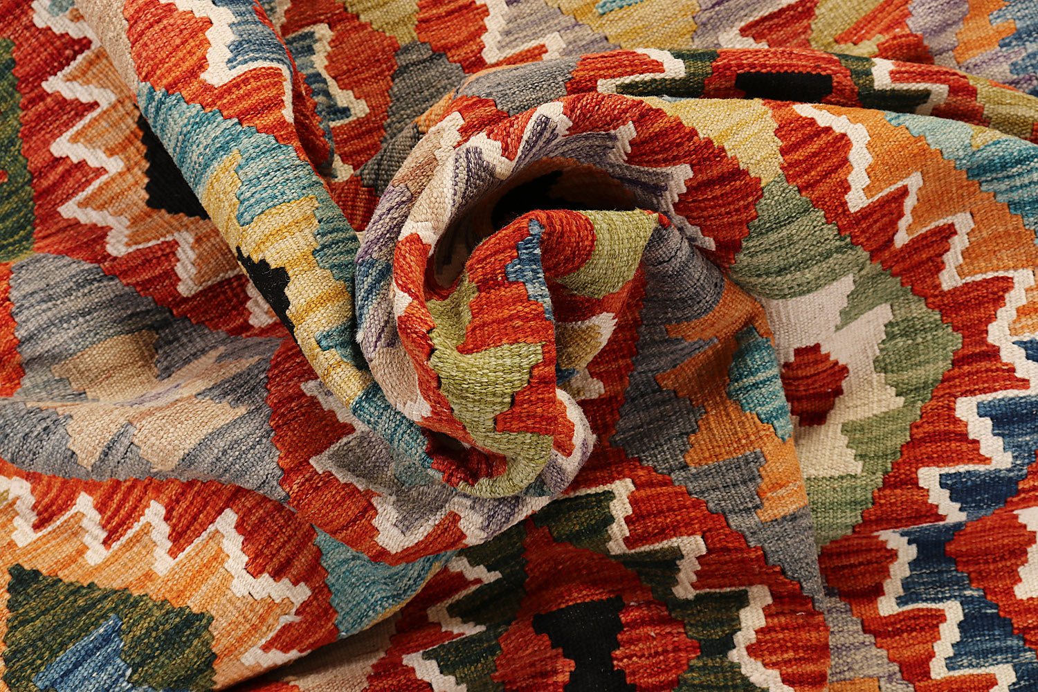 VEGGIE DYE KILIMS