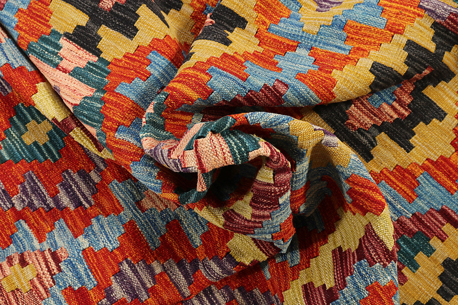 VEGGIE DYE KILIMS