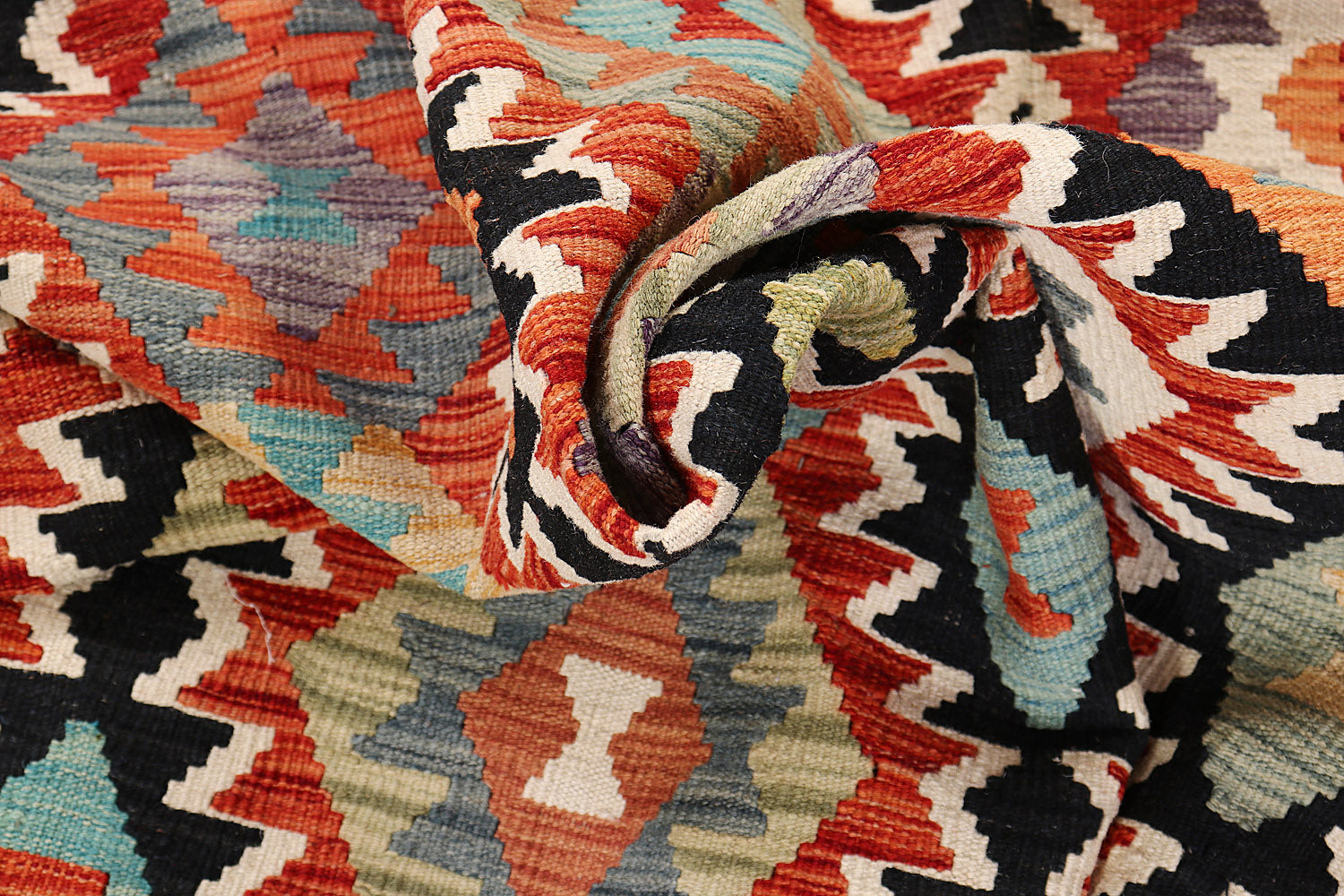 VEGGIE DYE KILIMS