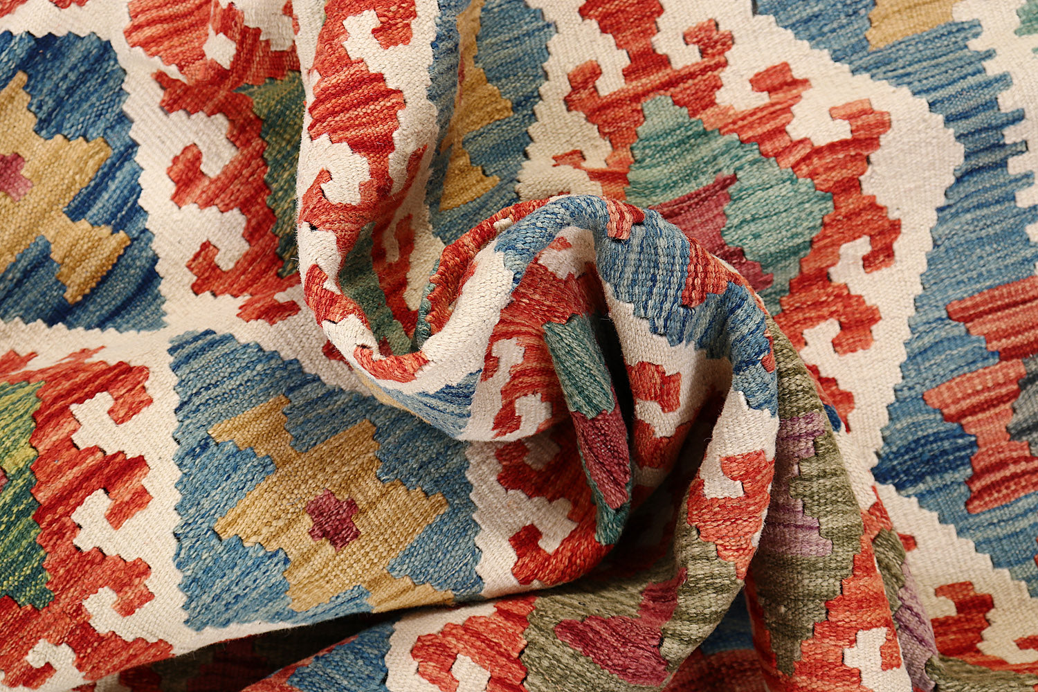 VEGGIE DYE KILIMS