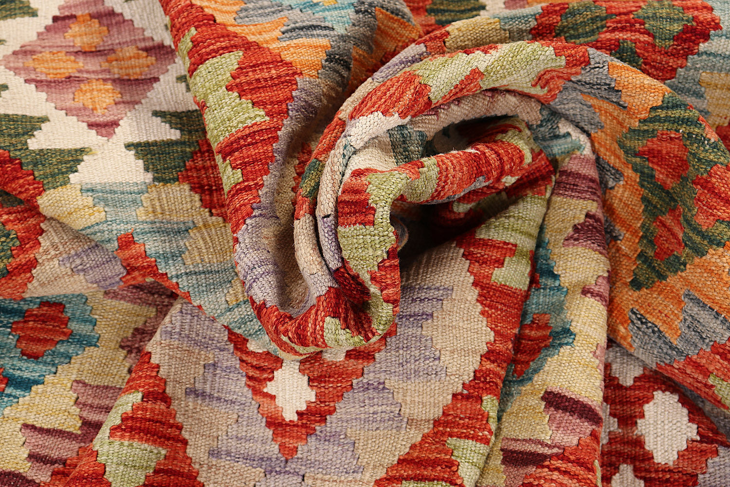 VEGGIE DYE KILIMS