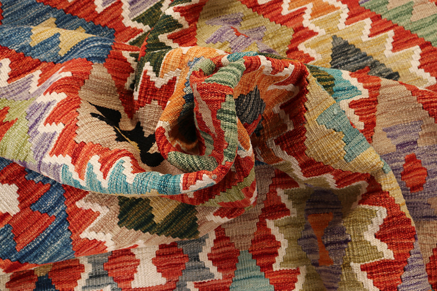 VEGGIE DYE KILIMS
