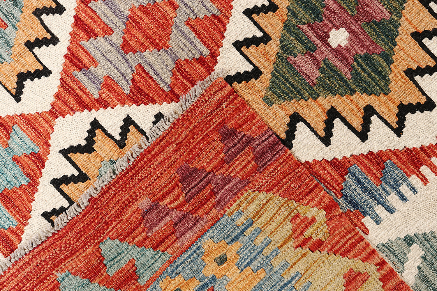 VEGGIE DYE KILIMS