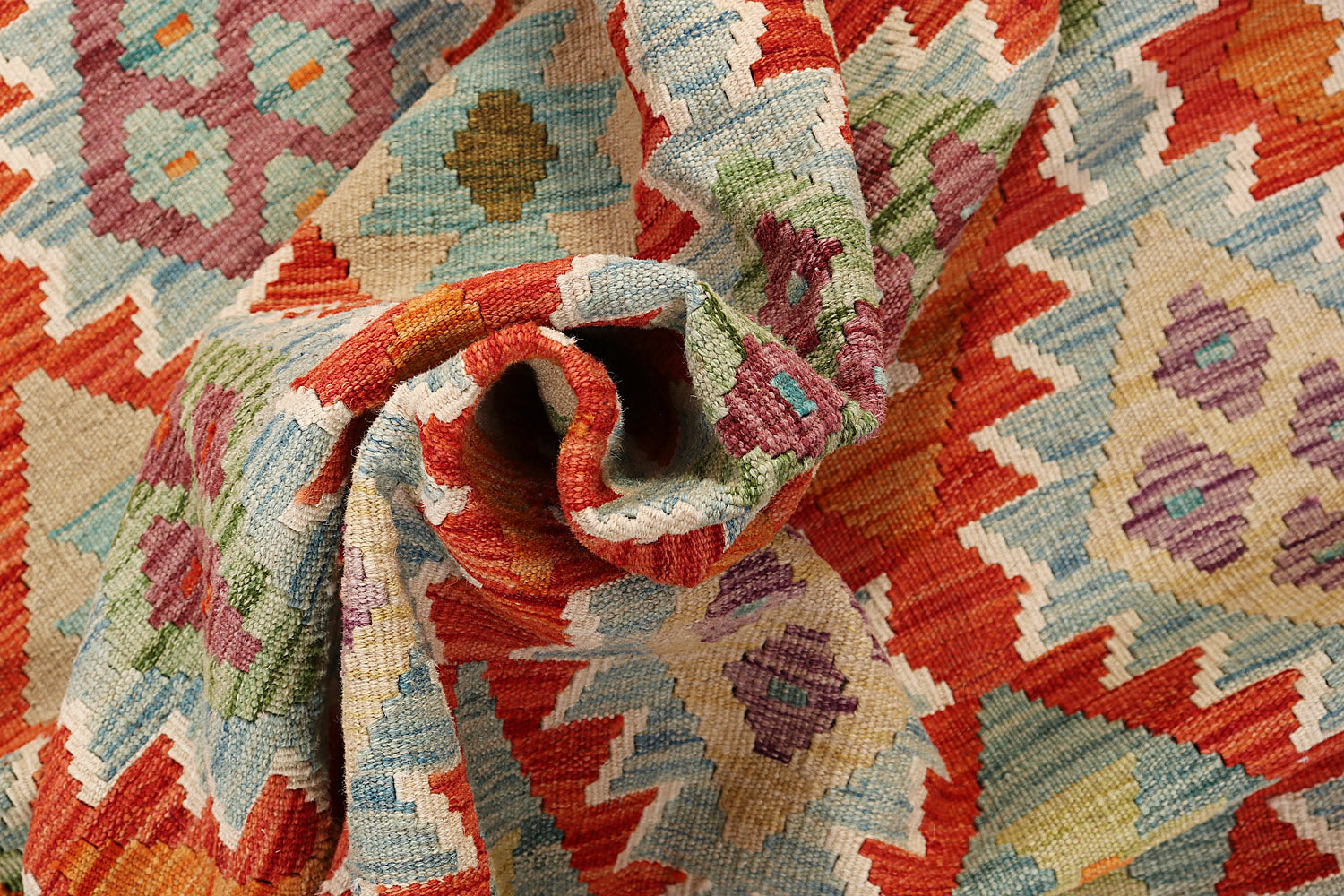 VEGGIE DYE KILIMS