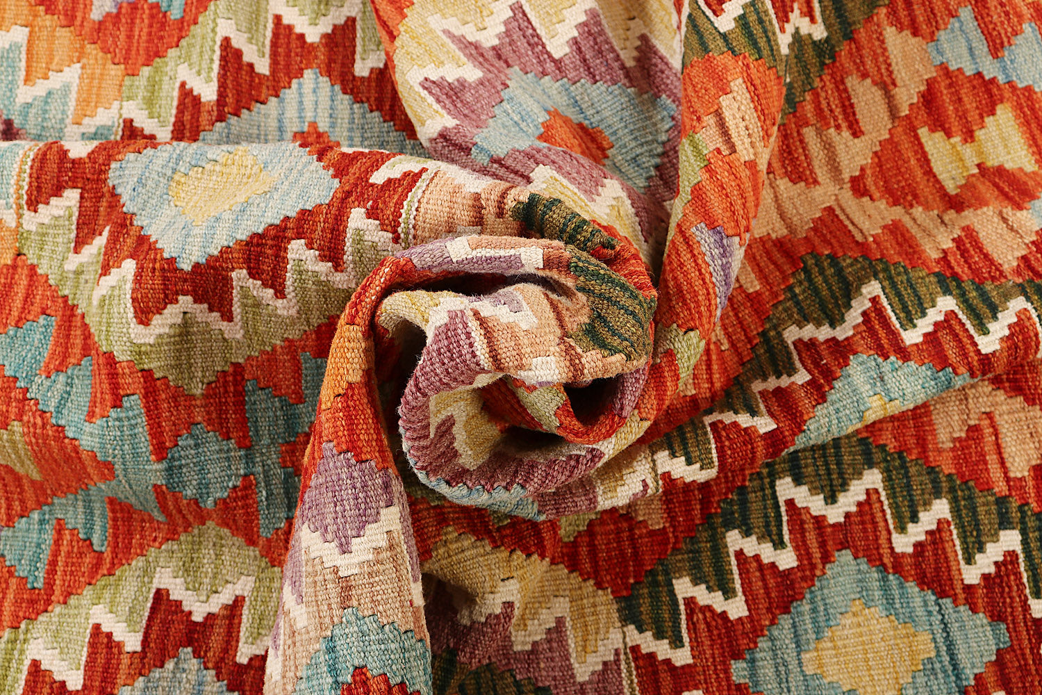 VEGGIE DYE KILIMS