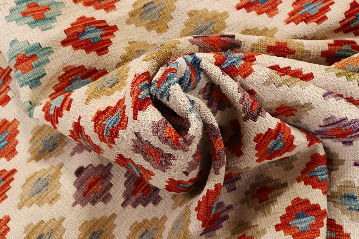 VEGGIE DYE KILIMS