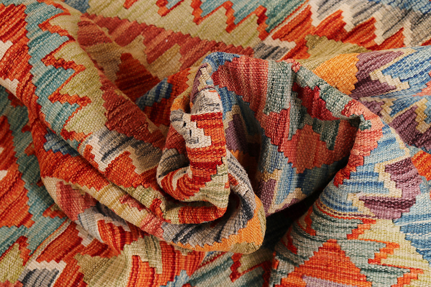 VEGGIE DYE KILIMS