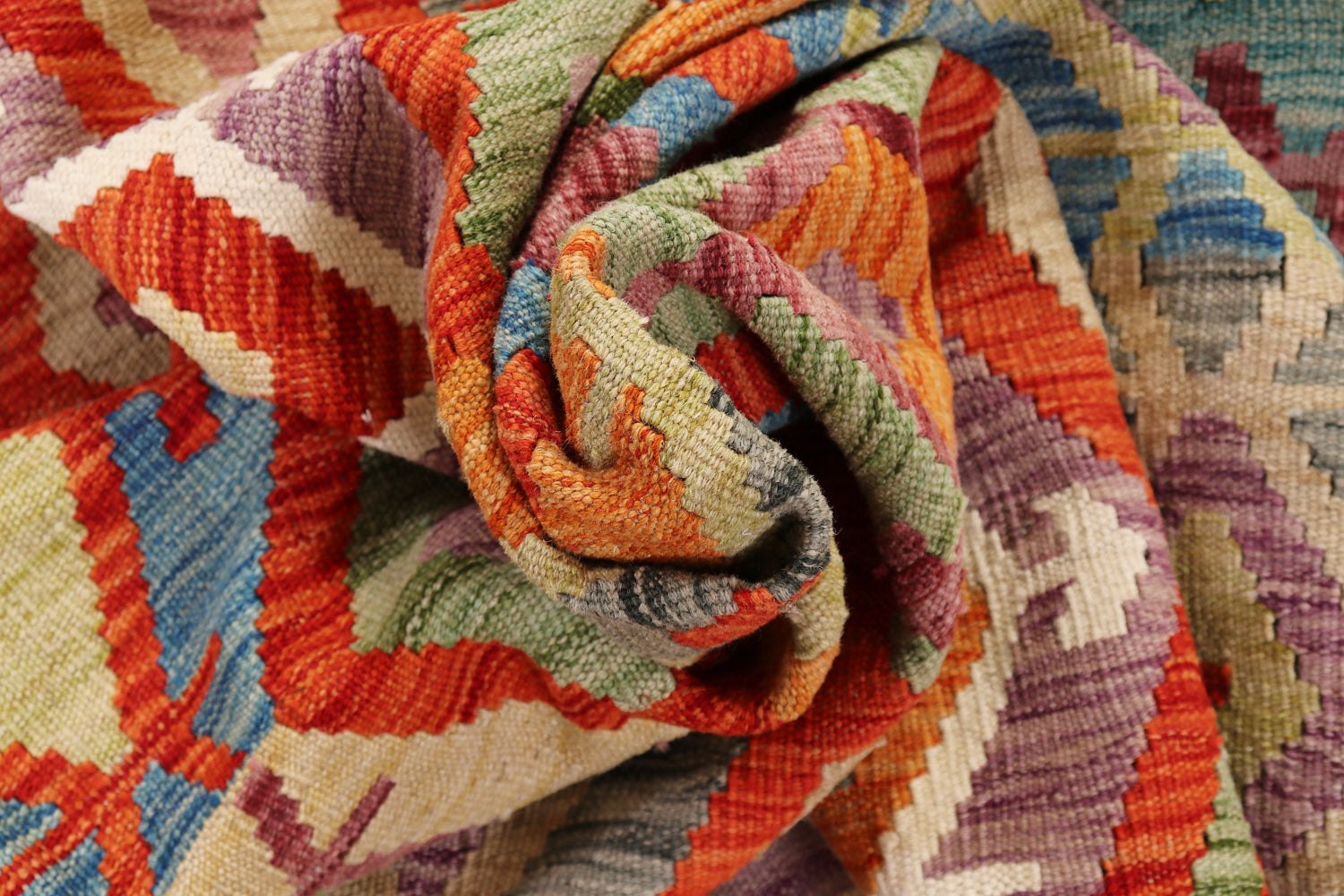VEGGIE DYE KILIMS