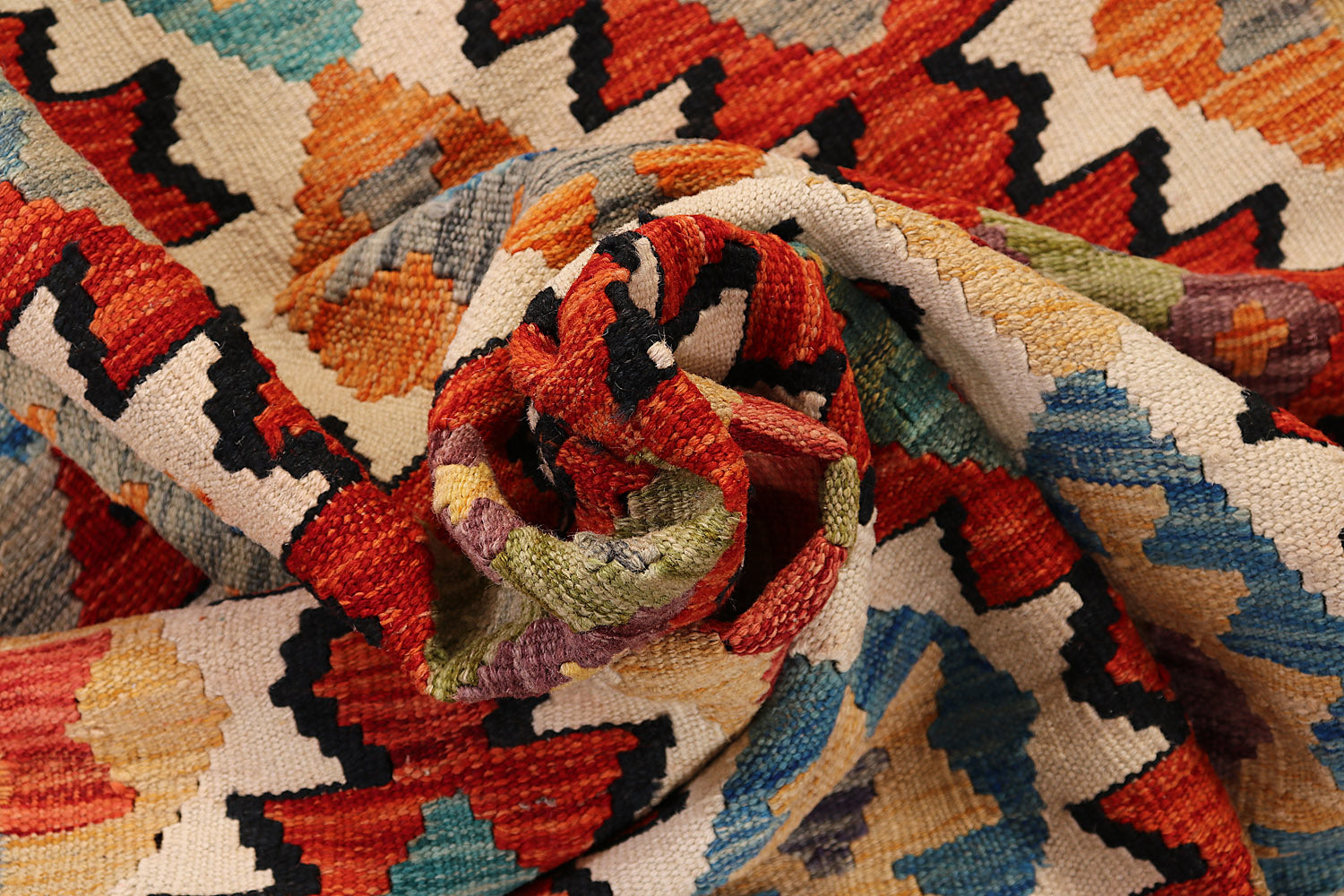 VEGGIE DYE KILIMS