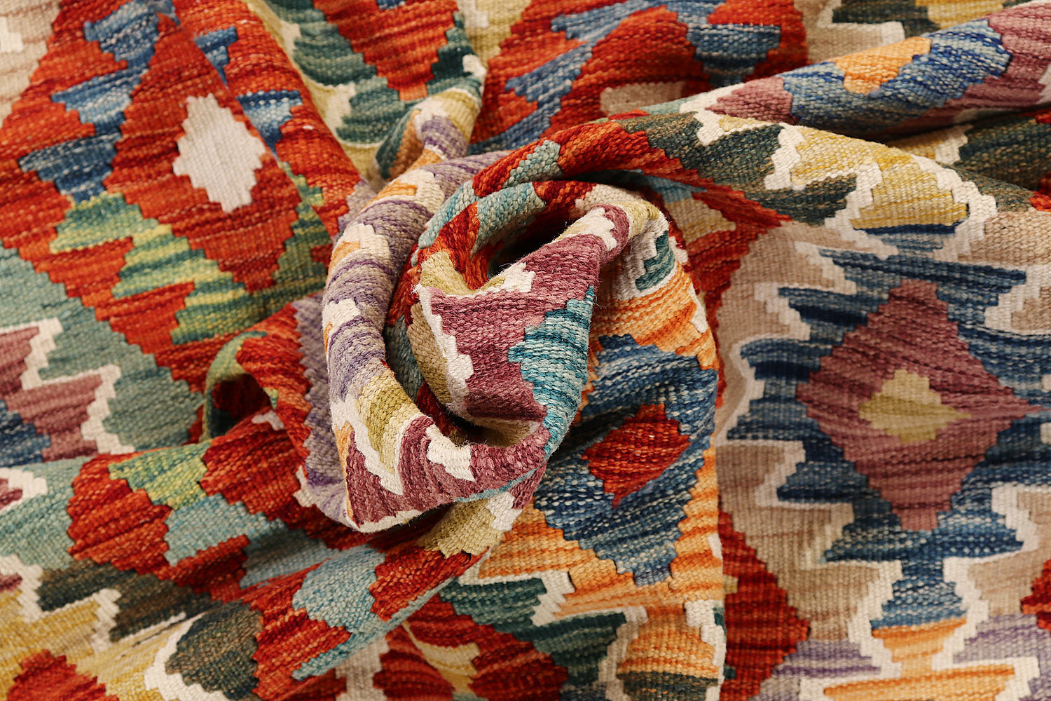 VEGGIE DYE KILIMS