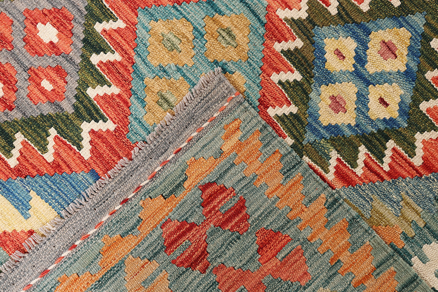 VEGGIE DYE KILIMS